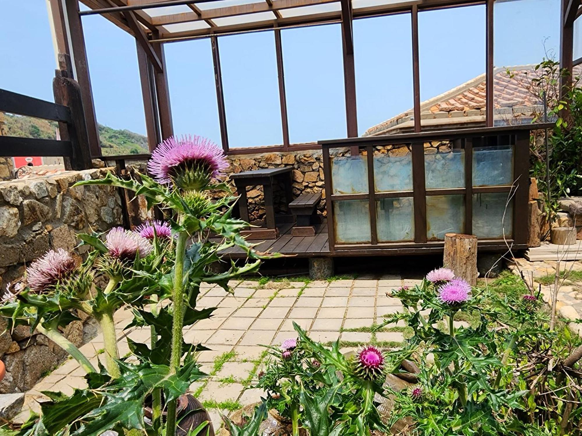 Eternal Seaside House Hotel Nangan Exterior photo